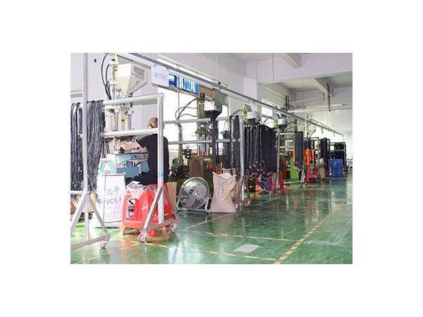 聯(lián)鑫德誠(chéng)科技廠家數(shù)據(jù)線定制要了解的各方面